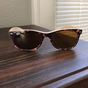 Women’s Ray Ban Sunglasses